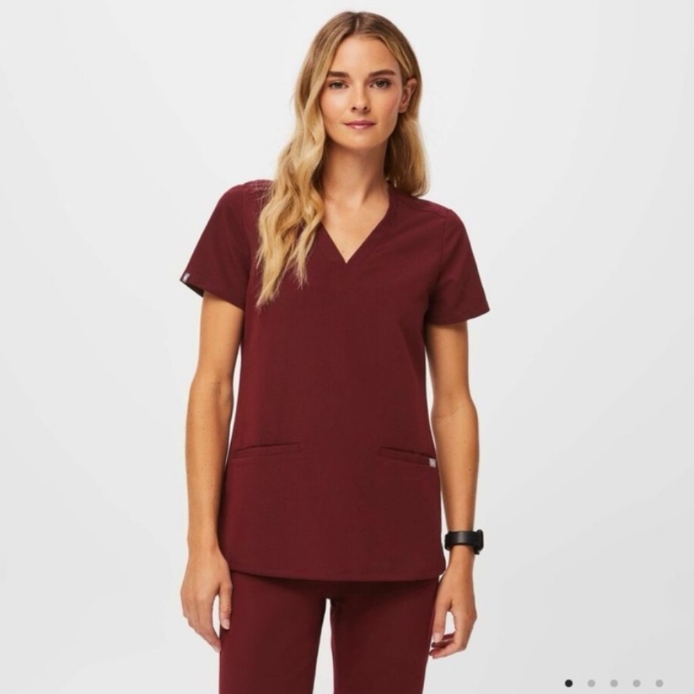 Figs Burgundy Casma Three-Pocket Scrub Top XS